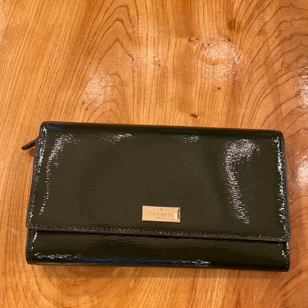 Kate Spade Patton wallet.